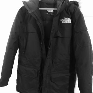 Near New North Face Men’s McMurdo Parka